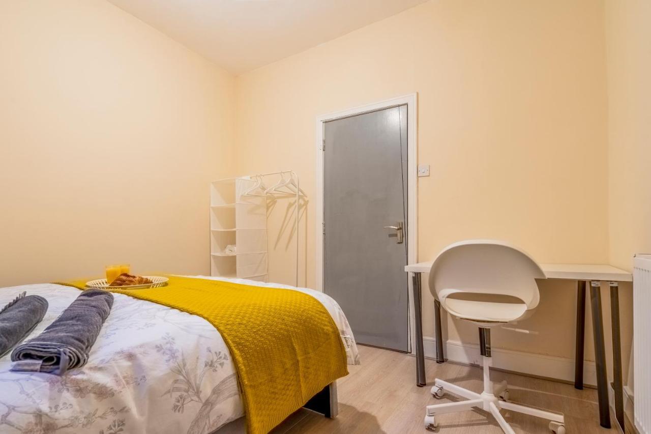 Deluxe 2-Bedroom Flat With Free Parking Бірмінгем Екстер'єр фото